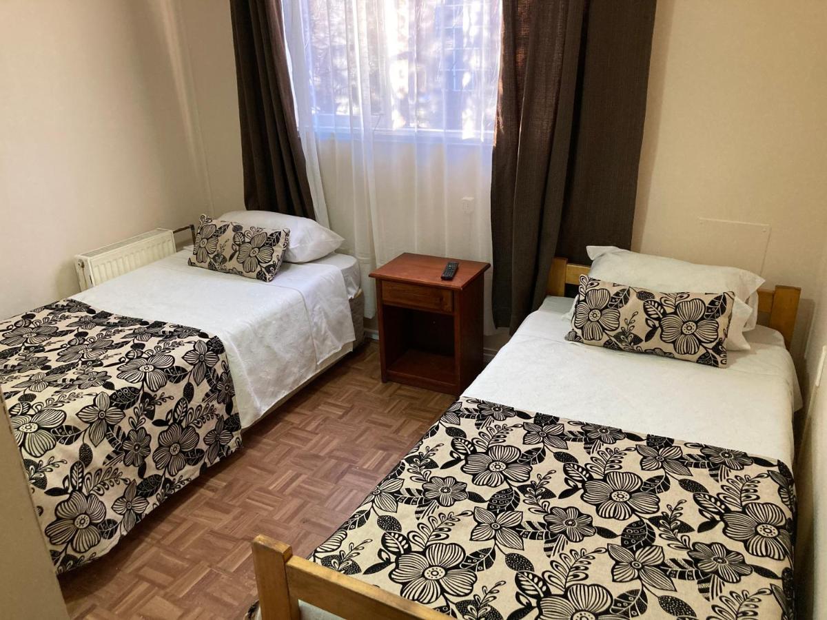 Hostal Hellen Puerto Natales Dış mekan fotoğraf