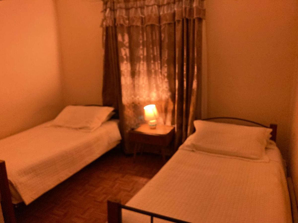 Hostal Hellen Puerto Natales Dış mekan fotoğraf