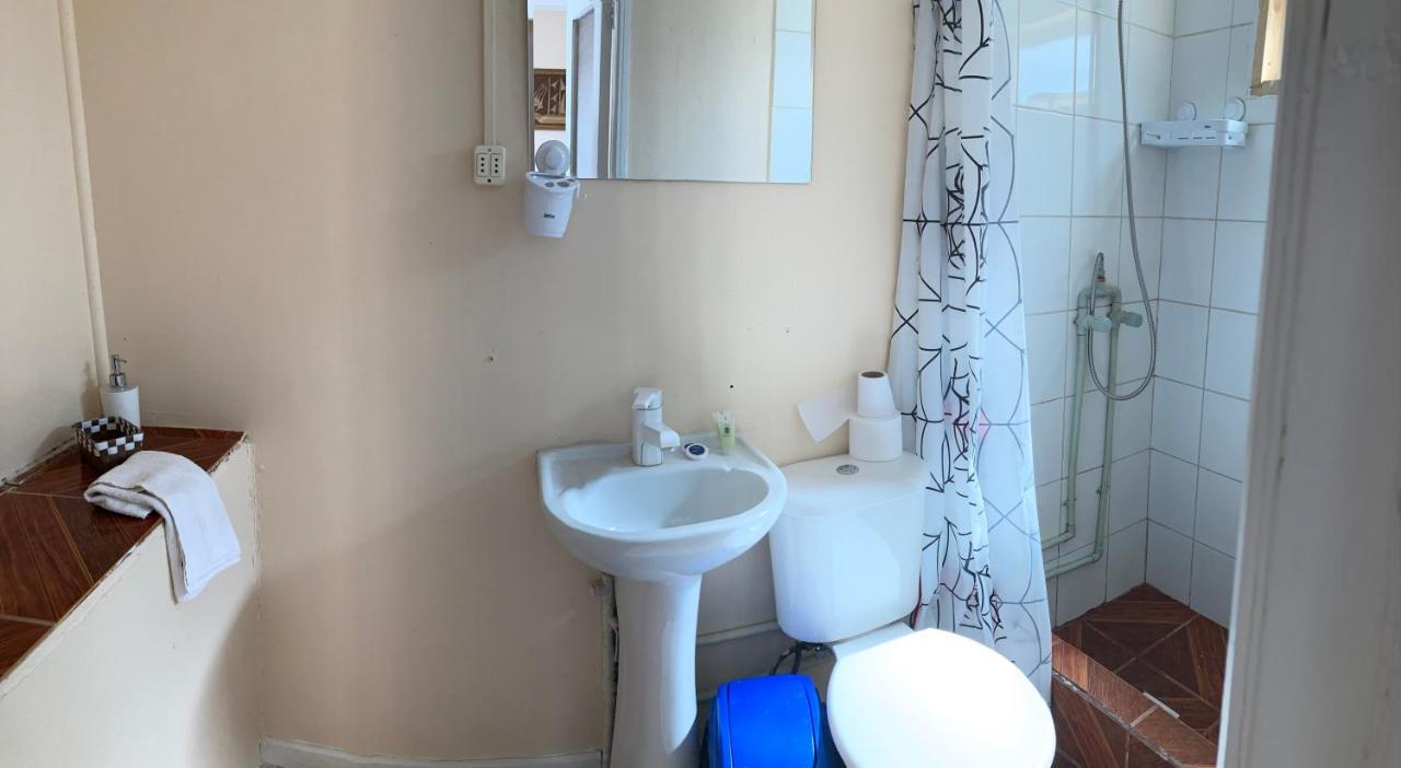 Hostal Hellen Puerto Natales Dış mekan fotoğraf